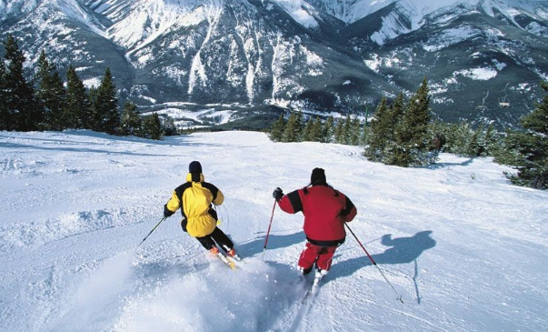 滑雪可以戴隐形眼镜吗?雪场护目镜怎么选