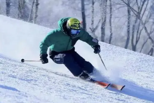 滑雪戴近视眼镜会起雾吗?如何防雾