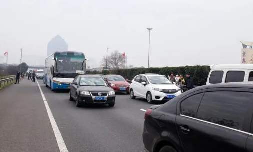 2025国庆返程高峰是哪几天？如何避开拥堵