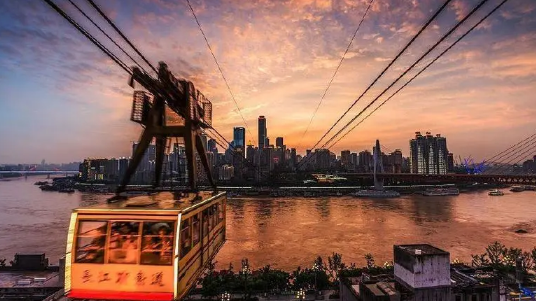 2025年重庆10月湿气重吗？如何应对潮湿天气