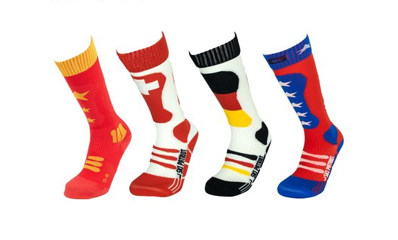 滑雪穿厚袜还是薄袜好?如何选滑雪袜防寒防滑