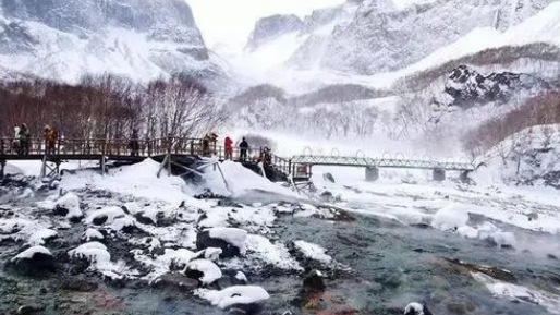 2025年十月长白山多少度?冬季旅游穿什么