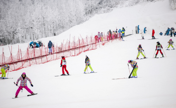 滑雪服机洗用什么洗衣液?如何正确选择洗涤剂