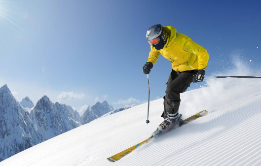 滑雪服里面可以穿牛仔裤吗?滑雪服内搭怎么选