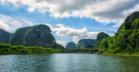 2025年贵州9月天气冷吗?秋季旅游穿什么