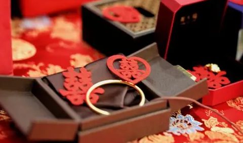 2025年中秋节可以订婚吗?订婚吉日如何选