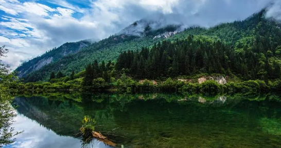 2025四川秋天几月降温?何时迎来最佳旅游季?