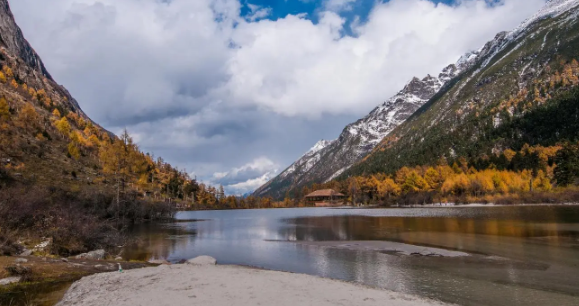 2025四川秋天几月降温?何时迎来最佳旅游季?