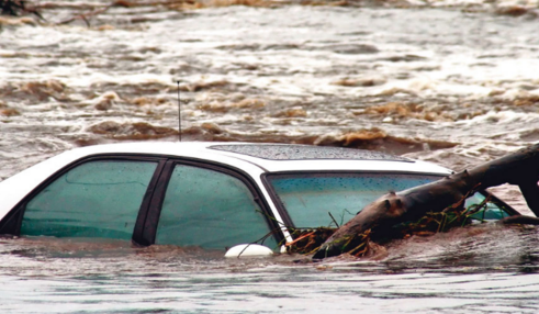 暴雨淹车维修1500影响卖车吗?泡水车贬值多少
