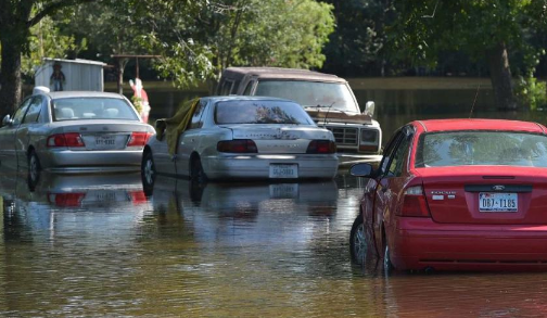 车泡水保险赔多少?10万车损能获赔多少