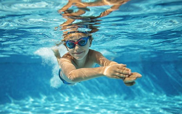 立秋游泳最佳时间?何时游泳最健康