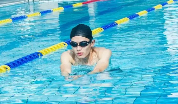 秋老虎可以游泳吗?高温天气游泳安全吗