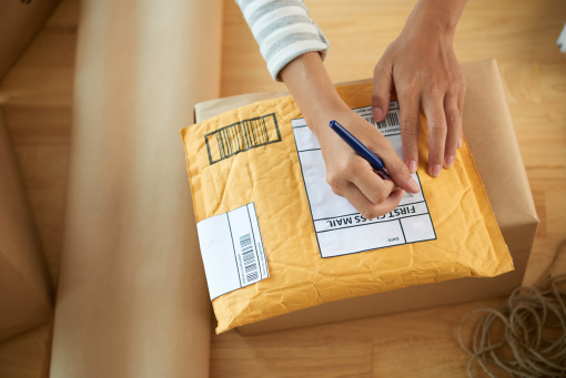 快递泡水了可以理赔吗?如何申请赔偿