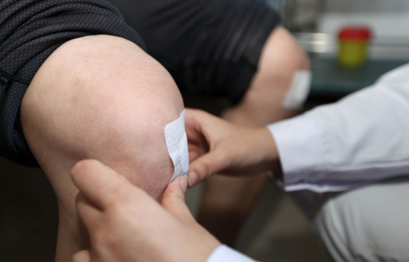 三伏贴痒是排湿寒还是湿热？排湿寒还是排湿热好