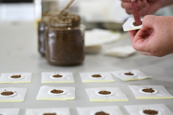 贴三伏贴皮肤烫正常吗?三伏贴烫伤怎么办