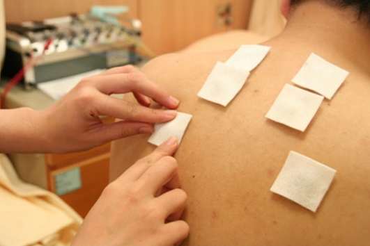 贴三伏贴可以碰冷水吗?三伏贴后多久能洗澡