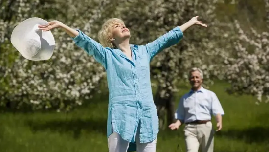 三伏天湿气重晒太阳有用吗?如何祛湿最有效