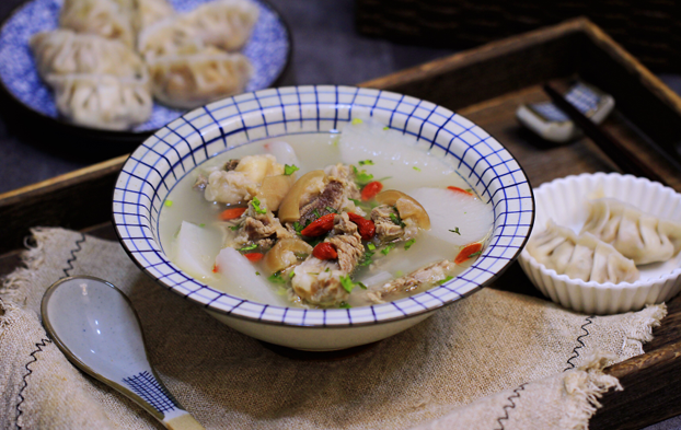 贴三伏贴吃羊肉会怎样？影响效果或上火吗