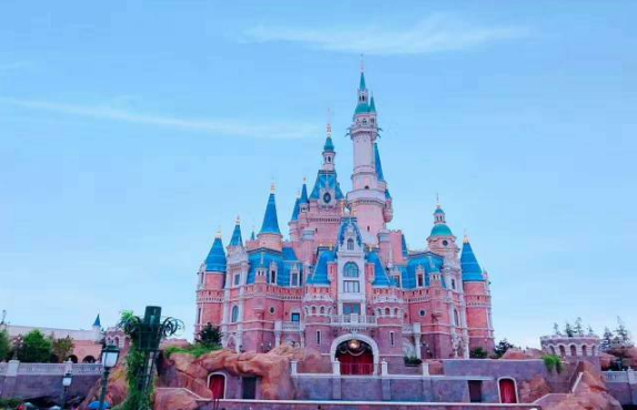 上海迪士尼买早享卡还是尊享卡好？早享卡和尊享卡区别在哪