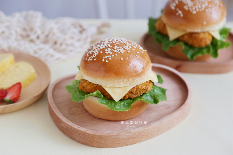 酱香牛排堡十种做法,轻松在家复刻美味!-图1 酱香牛排堡十种做法,轻松在家复刻美味!-图1