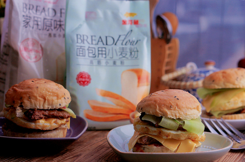 酱香牛排堡十种做法,轻松在家复刻美味!-图9 酱香牛排堡十种做法,轻松在家复刻美味!-图9