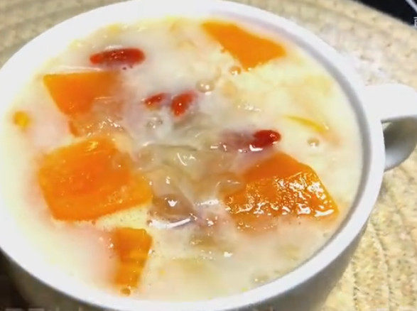 正宗美颜银耳羹做法详解