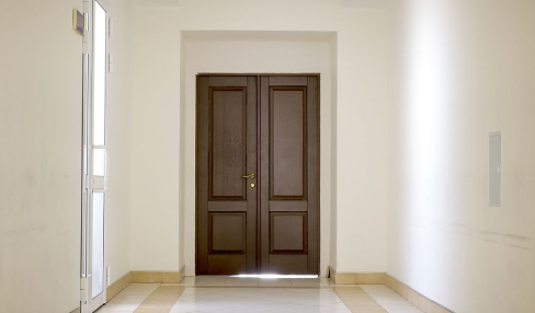 2025年6月8日安入户门好吗?这天安门安装吉日如何