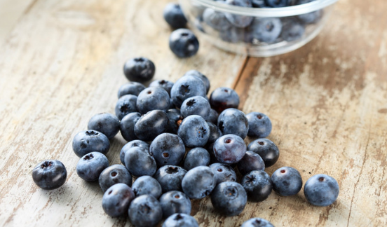 吃蓝莓大便是黑色的正常吗?蓝莓黑便热搜