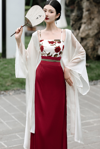 新中式适合微胖女孩吗?微胖穿搭如何显瘦