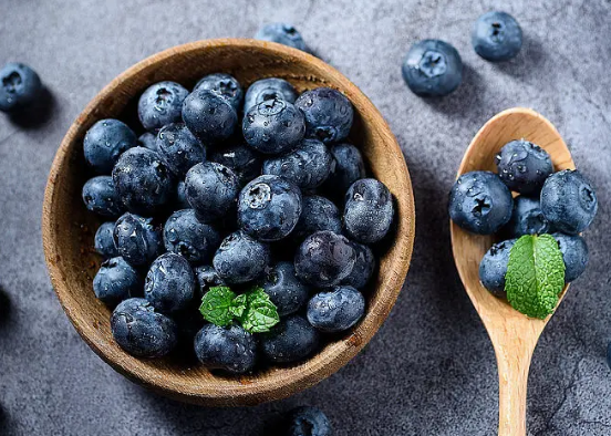 蓝莓放冰箱需要盖纸巾保存吗?如何保鲜更久