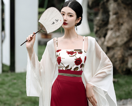 新中式适合什么年龄穿?年轻人如何驾驭新中式风