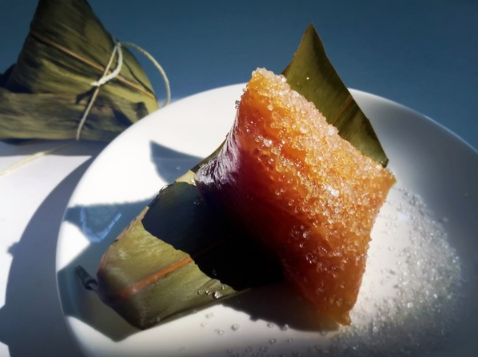 为什么粽子煮出来发黄?糯米变黄能吃吗