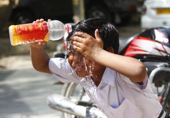 2025年夏天最热多少度?高温天气如何应对