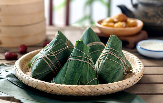 粽子煮熟捞出来为什么颜色不好看?如何保持鲜绿色?