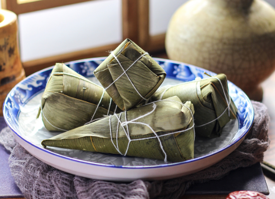 煮粽子的水要淹没粽子吗?煮粽子要放盐吗