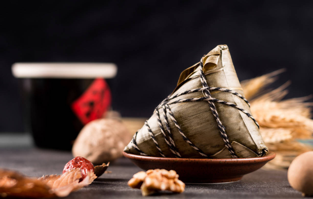 煮粽子的水要淹没粽子吗?煮粽子要放盐吗