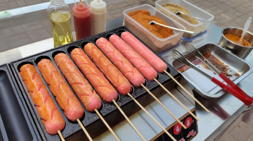 去卖烤肠会亏本吗?如何月入过万