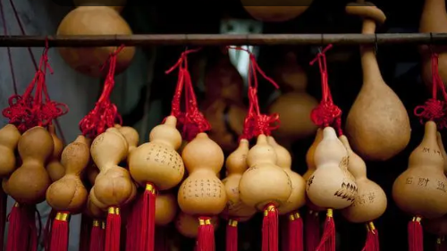 端午葫芦挂门里或门外?端午习俗如何正确悬挂