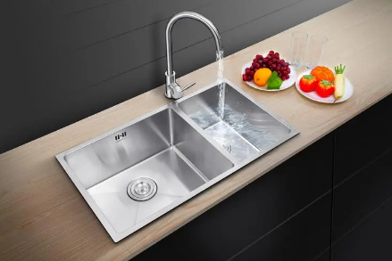 东北放水槽好还是西北?装修风水布局怎么选