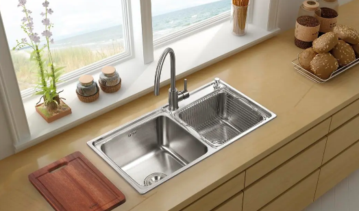 东北放水槽好还是西北?装修风水布局怎么选