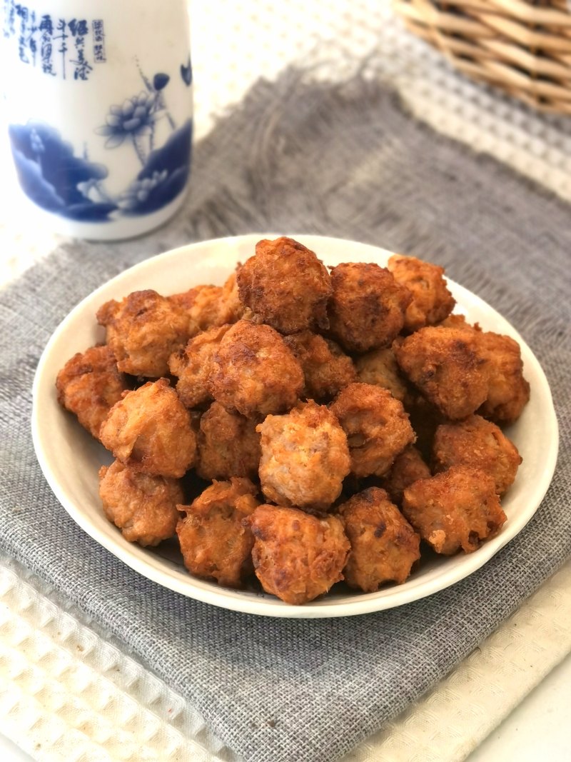 家常萝卜丝丸子做法，外酥里嫩秘诀分享