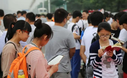 2025高考查分几号几点？查分后如何选大学专业？