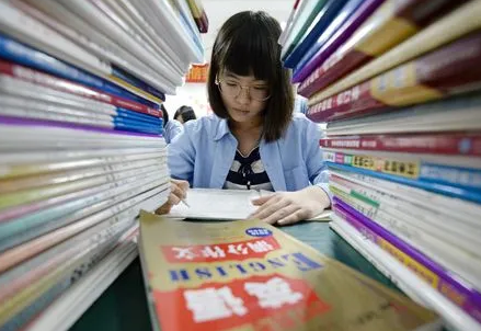 2025社会考生准考证哪里领?异地报考如何申请?