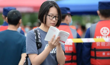 2025高考准考证可折叠?如何影响入场验证