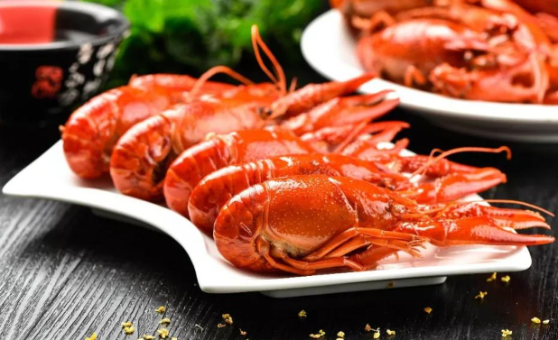 小龙虾变红就熟了吗？如何判断小龙虾熟透