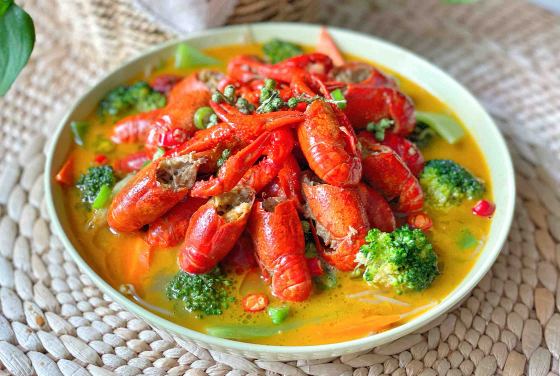 煮小龙虾焖多久才熟?如何做更入味