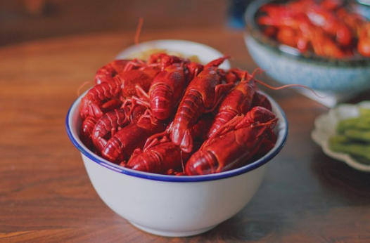 清蒸小龙虾水开蒸多久?如何制作更入味?