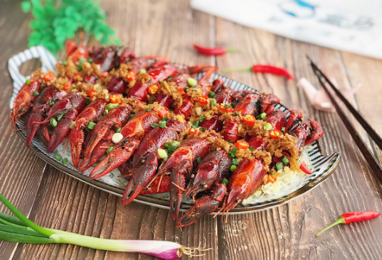 小龙虾蒸多久才熟？如何判断蒸制火候？