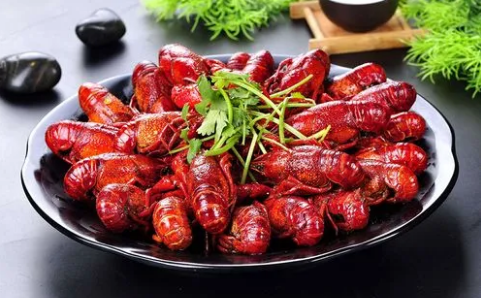 小龙虾肉质发黑还能吃吗?发黑是变质了吗