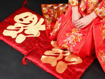 新娘坐福垫男方家准备吗?婚俗用品谁买引热议